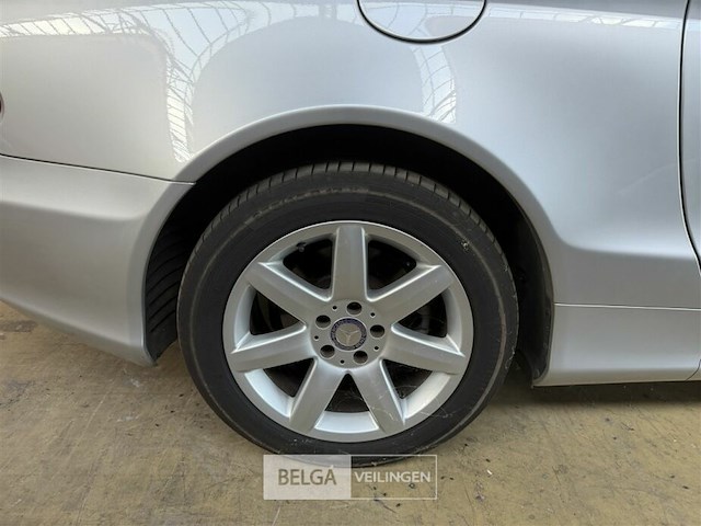 Personenwagen mercedes sl350 cabrio - afbeelding 25 van  30