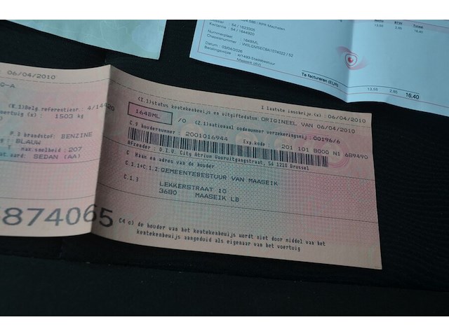 Personenwagen opel insignia , type og-a, variant bc11, versie 1a01a2akfge5, chassisnummer wolgm5ec8a1074022 , bouwjaar 06-04-2010 (sleutel, alle boorddocumenten) start niet, batterij leeg - afbeelding 7 van  30