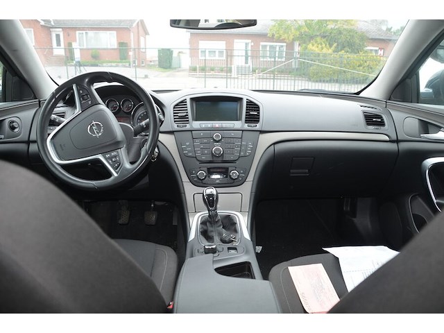 Personenwagen opel insignia , type og-a, variant bc11, versie 1a01a2akfge5, chassisnummer wolgm5ec8a1074022 , bouwjaar 06-04-2010 (sleutel, alle boorddocumenten) start niet, batterij leeg - afbeelding 25 van  30