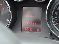 Personenwagen opel insignia , type og-a, variant bc11, versie 1a01a2akfge5, chassisnummer wolgm5ec8a1074022 , bouwjaar 06-04-2010 (sleutel, alle boorddocumenten) start niet, batterij leeg - afbeelding 27 van  30