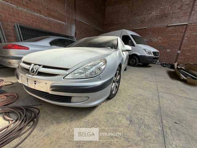 Personenwagen peugeot 607 - afbeelding 12 van  30