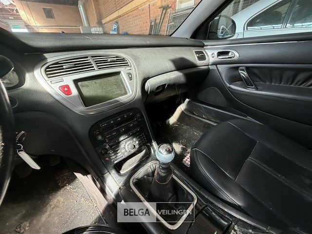 Personenwagen peugeot 607 - afbeelding 29 van  30