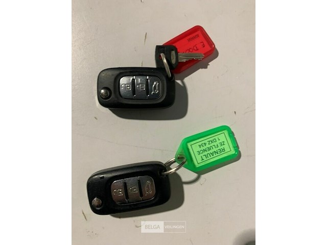 Personenwagen renault sedan - afbeelding 3 van  21