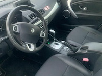 Personenwagen renault sedan - afbeelding 7 van  21