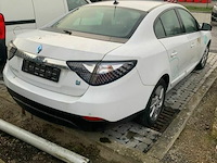 Personenwagen renault sedan - afbeelding 13 van  21