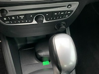 Personenwagen renault sedan - afbeelding 15 van  21