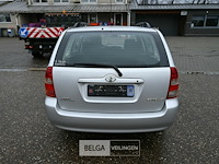 Personenwagen toyota corolla - afbeelding 4 van  17