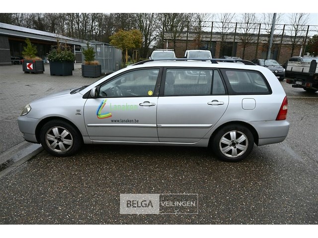 Personenwagen toyota corolla - afbeelding 6 van  17