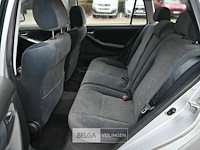 Personenwagen toyota corolla - afbeelding 9 van  17