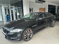Personenwagens en garage-inventaris wegens stopzetting