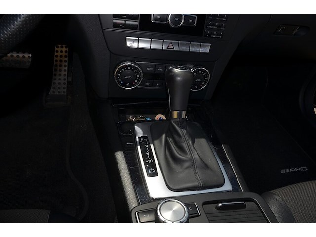 Personenwagn mercedes coupe c220 cdi, chassisnummer wdd2043021g151210, bouwjaar 27-05-2013 (1 sleutel, geen boorddocumenten) - afbeelding 11 van  38