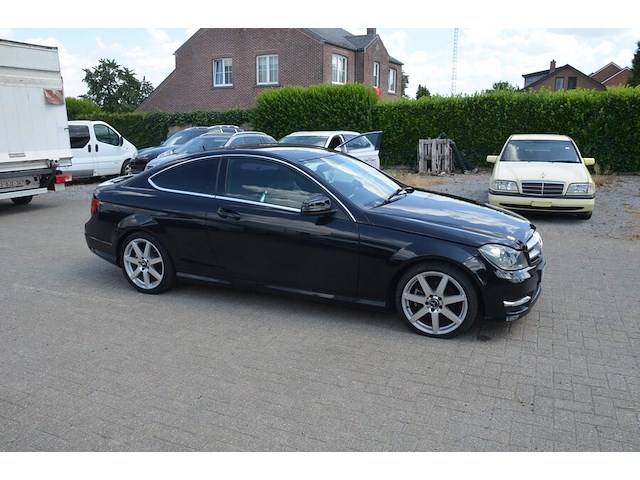 Personenwagn mercedes coupe c220 cdi, chassisnummer wdd2043021g151210, bouwjaar 27-05-2013 (1 sleutel, geen boorddocumenten) - afbeelding 28 van  38