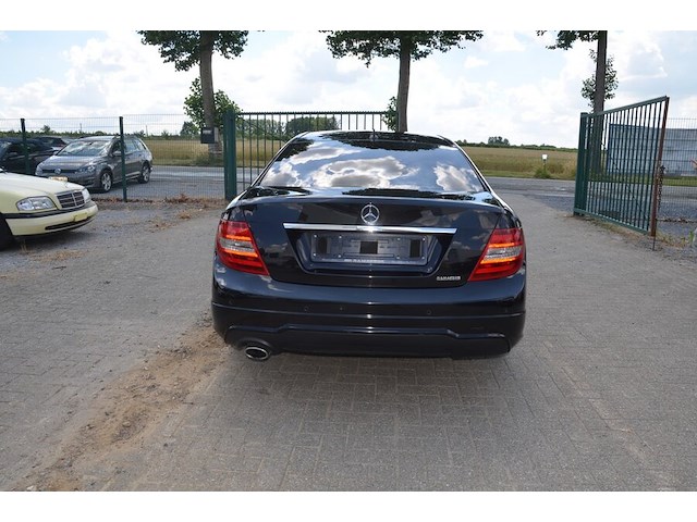 Personenwagn mercedes coupe c220 cdi, chassisnummer wdd2043021g151210, bouwjaar 27-05-2013 (1 sleutel, geen boorddocumenten) - afbeelding 32 van  38
