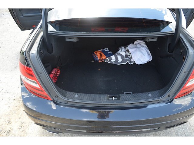 Personenwagn mercedes coupe c220 cdi, chassisnummer wdd2043021g151210, bouwjaar 27-05-2013 (1 sleutel, geen boorddocumenten) - afbeelding 38 van  38