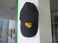 Pet van porche - afbeelding 1 van  1