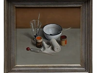 Peter van tongerloo (1946), still life with pharmacist utilities, 1974, oil on canvas 45 x 50 cm. (17.71 x 19.67 in.), frame: 60 x 65 cm. (23.62 x 25.58 in.) - afbeelding 2 van  6