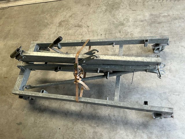Petrellift verrijdbare handhefmast (2x) - afbeelding 2 van  5