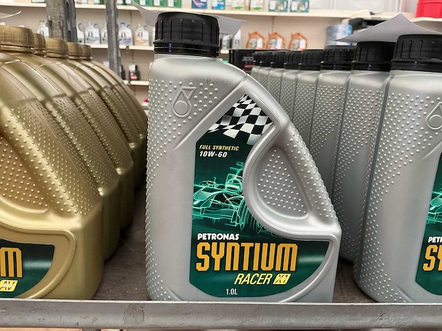 Petronas 10w 60 vol synthetische motorolie (8x) - afbeelding 1 van  1