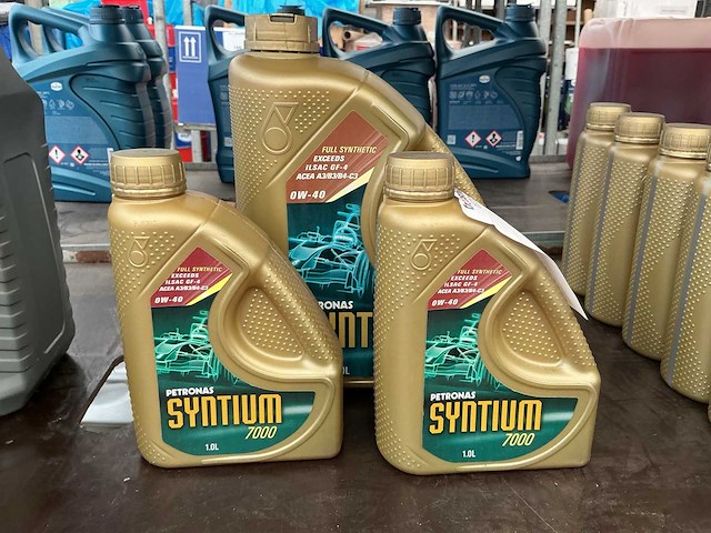 Petronas syntium 7000,inhoud 6 liter 0w40 vol synthetische motorolie - afbeelding 1 van  1