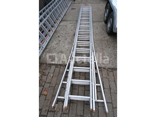 Petry 3x16 aluminium drievoudige ladder - afbeelding 7 van  8