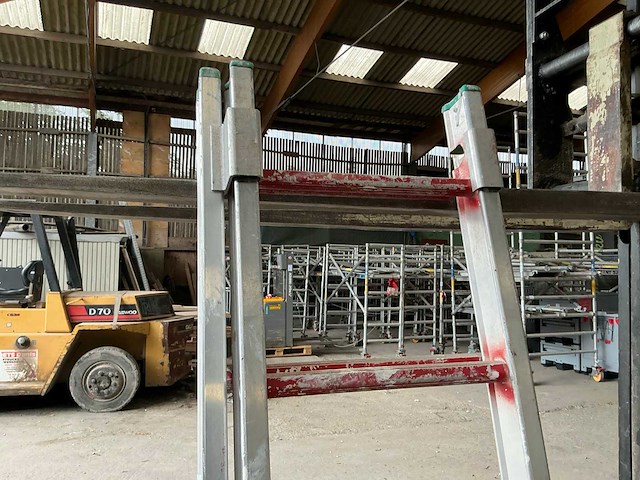 Petry rlv 2x8 schuifladder - afbeelding 2 van  3