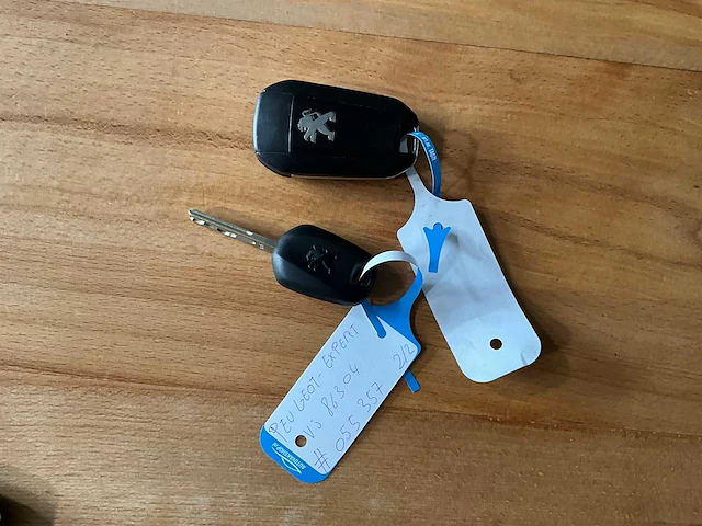 Peugeot - - expert 2.0 blue-hdi asphalt l3 - bedrijfswagen - afbeelding 27 van  33