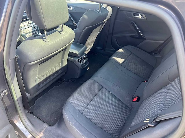 Peugeot - 200 - 508 - personenauto - afbeelding 16 van  17