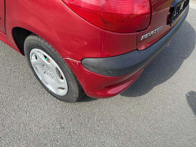 Peugeot - 2003 - 206 - personenauto - afbeelding 4 van  28