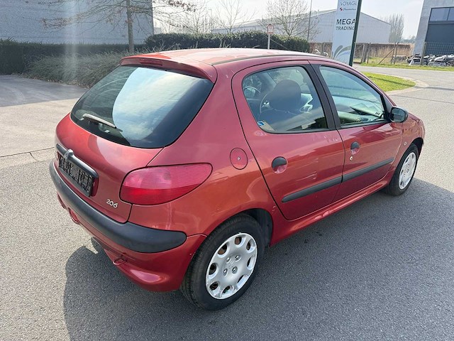 Peugeot - 2003 - 206 - personenauto - afbeelding 27 van  28