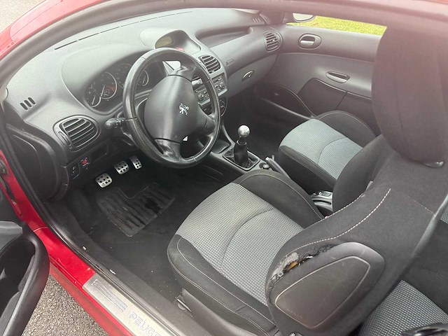 Peugeot - 2004 - 206 - cabrio - personenauto - afbeelding 3 van  28