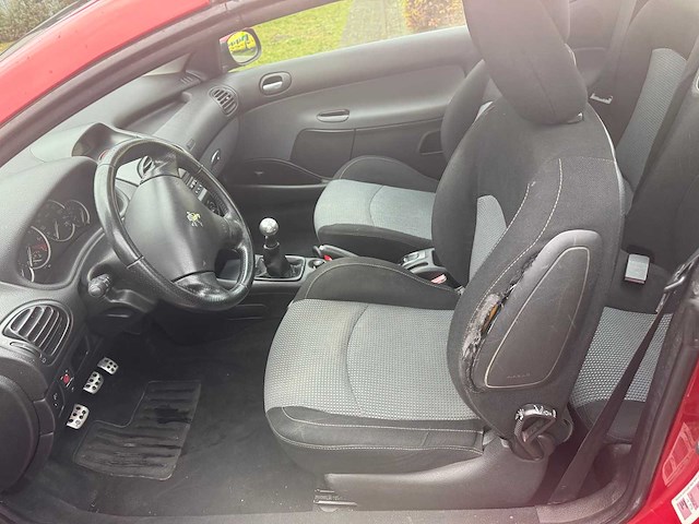 Peugeot - 2004 - 206 - cabrio - personenauto - afbeelding 8 van  28