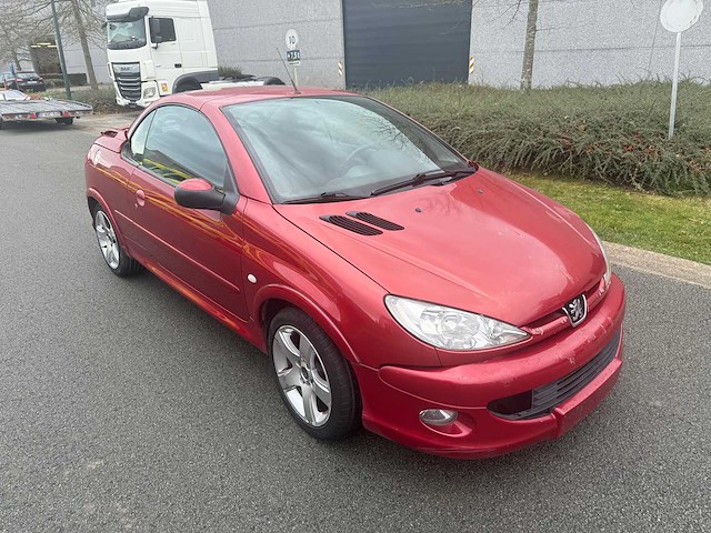 Peugeot - 2004 - 206 - cabrio - personenauto - afbeelding 24 van  28