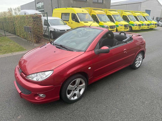 Peugeot - 2004 - 206 - cabrio - personenauto - afbeelding 10 van  28