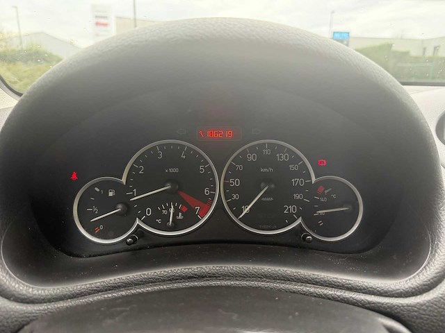Peugeot - 2004 - 206 - cabrio - personenauto - afbeelding 6 van  28
