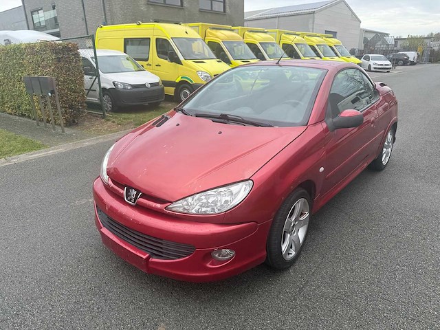 Peugeot - 2004 - 206 - cabrio - personenauto - afbeelding 22 van  28