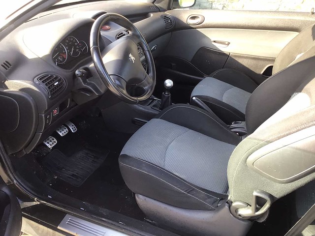 Peugeot - 2004 - 206cc - cabriolet - auto - afbeelding 9 van  10