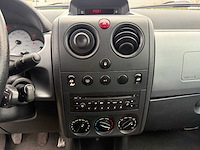 Peugeot - 2004 - partner - personen - personenauto - afbeelding 13 van  18