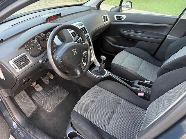 Peugeot - 2005 - 307 - personenauto - afbeelding 8 van  19