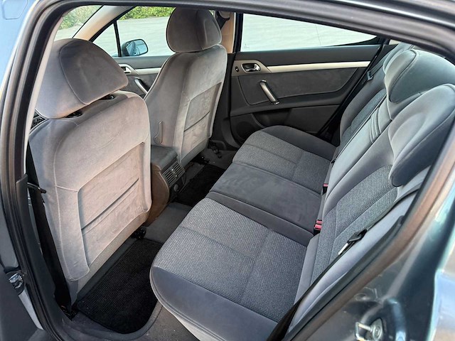 Peugeot - 2005 - 407 - personen - personenauto - afbeelding 13 van  36