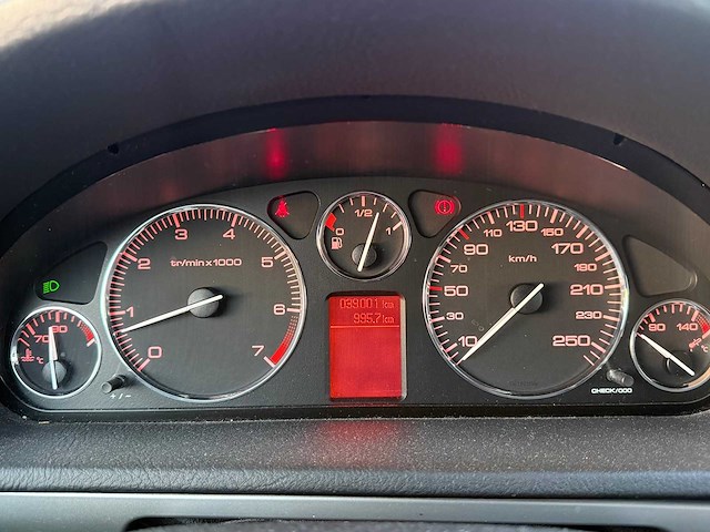 Peugeot - 2005 - 407 - personen - personenauto - afbeelding 17 van  36