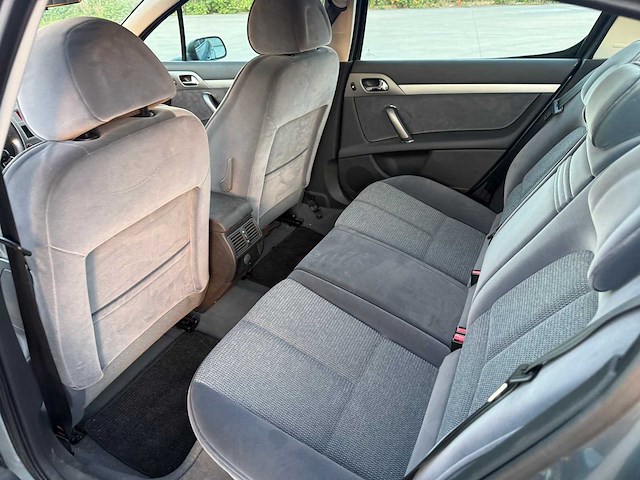Peugeot - 2005 - 407 - personen - personenauto - afbeelding 14 van  24