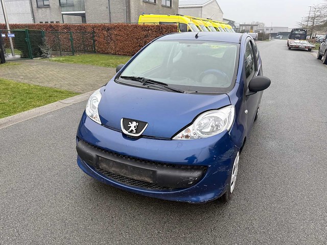 Peugeot - 2006 - 107 - personenauto - afbeelding 12 van  16
