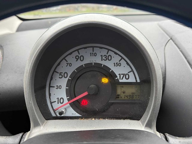 Peugeot - 2006 - 107 - personenauto - afbeelding 7 van  16