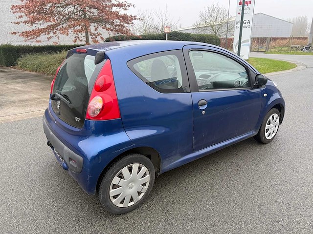 Peugeot - 2006 - 107 - personenauto - afbeelding 15 van  16