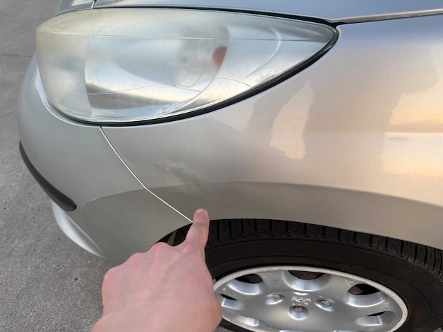 Peugeot - 2008 - 207 - hatback - personenauto - afbeelding 13 van  28