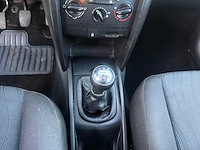 Peugeot - 2008 - 207 - hatback - personenauto - afbeelding 19 van  28