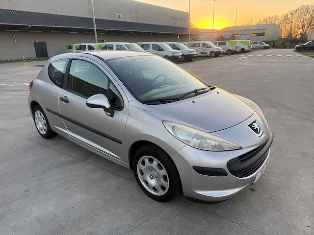 Peugeot - 2008 - 207 - hatback - personenauto - afbeelding 23 van  28