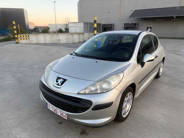 Peugeot - 2008 - 207 - hatback - personenauto - afbeelding 24 van  28