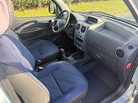 Peugeot - 2008 - partner - personenauto - afbeelding 11 van  27