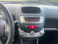 Peugeot - 2009 - 107 - personenwagen - personenauto - afbeelding 8 van  24